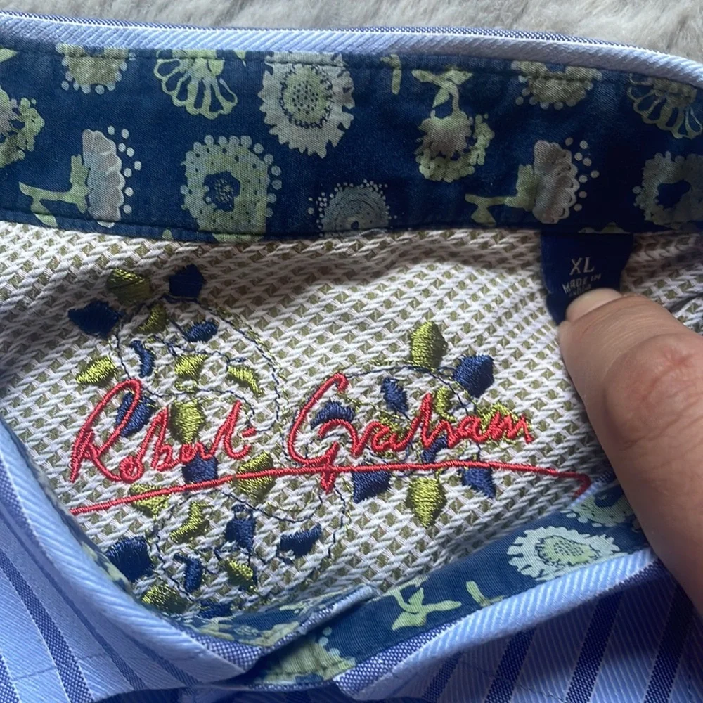 XL Robert Graham stripes - Picture 3 of 6
